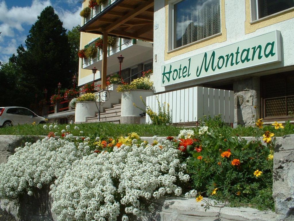 Hotel Montana Pozza di Fassa Eksteriør billede